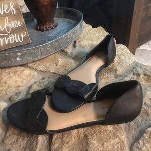 Women’s size 10 Wide